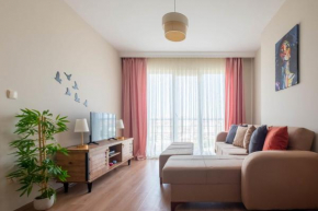 Stylish Studio Apartment with City View near Shopping Malls in Atasehir